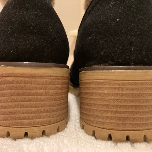 Cozy Black Sherpa Lined Ankle Boots - Picture 2 of 3